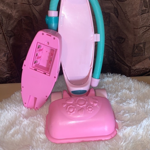 Play Circle by Battat – Home Neat Home Pink Vacuum Cleaner Set – 2-in-1 Prete... - Picture 7 of 13